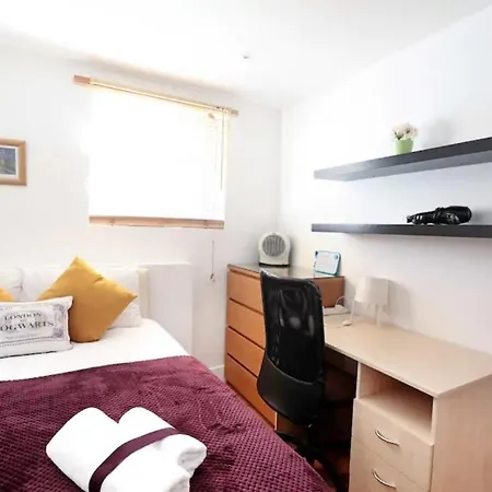 Lovely Private Bedrooms In Euston Station - 121 London Exterior photo