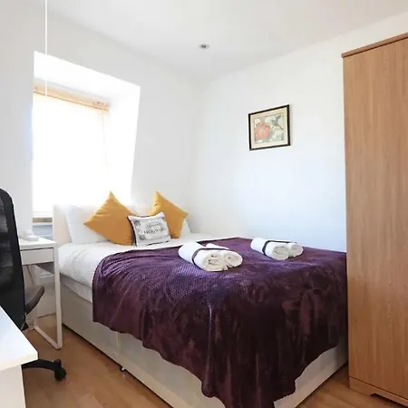 Lovely Private Bedrooms In Euston Station - 121 London Exterior photo