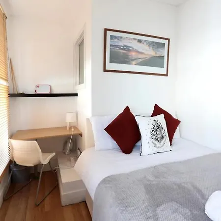 Lovely Private Bedrooms In Euston Station - 121 London Exterior photo