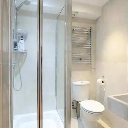 Lovely Private Bedrooms In Euston Station - 121 London Exterior photo