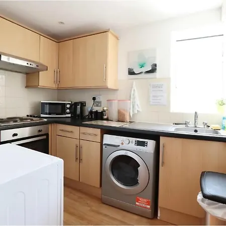 Lovely Private Bedrooms In Euston Station - 121 London Exterior photo